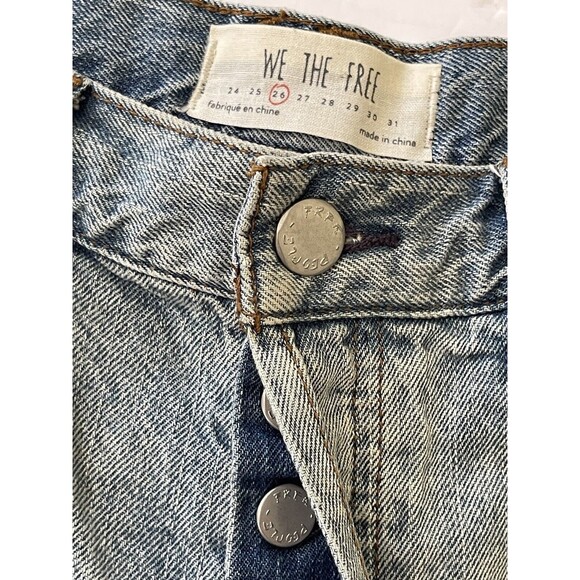 We The Free Women's Size 26 Cut-off Jean Shorts 5 Button - Picture 5 of 7